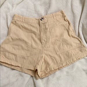Universal Thread Women's Beige Cargo Shorts